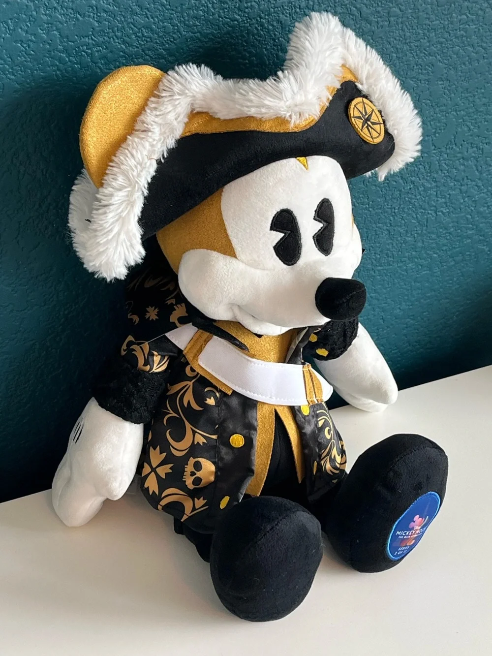 2022 Disney World 50th Anniversary Main Attraction Mickey Mouse Captain Hook